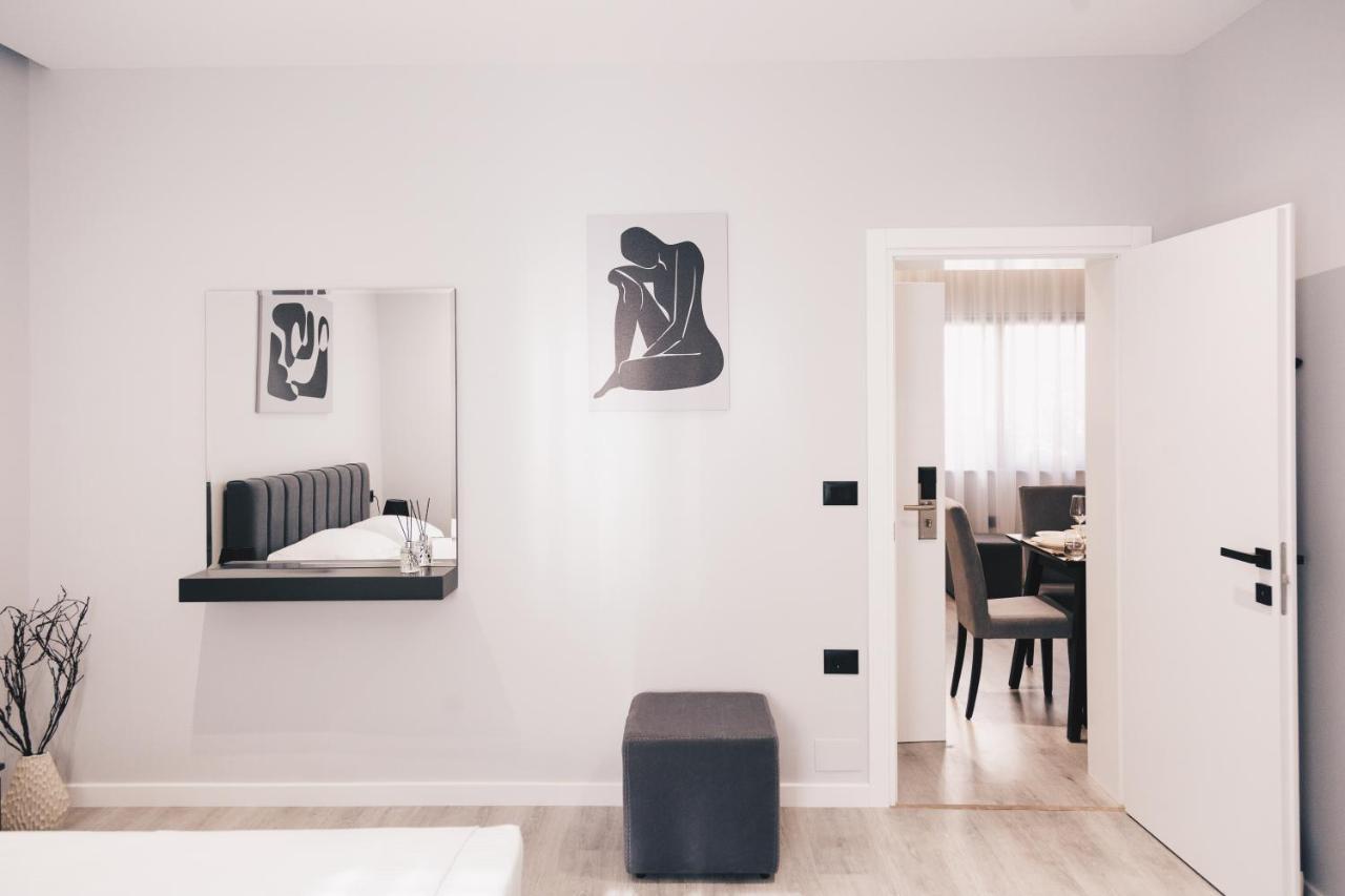 Mono Boutique Apartments ティラナ エクステリア 写真